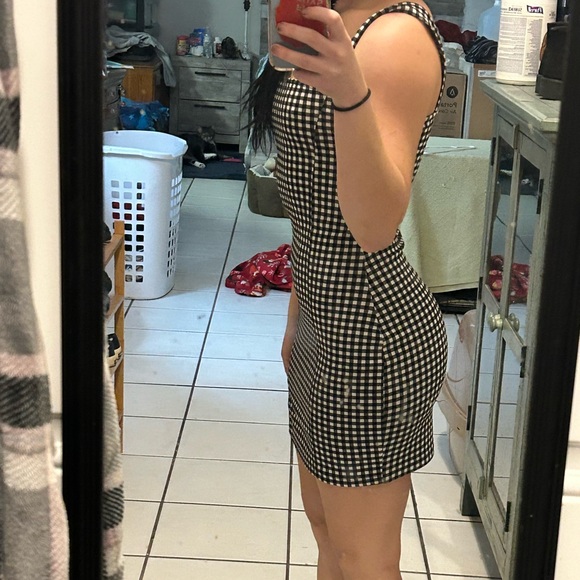 Summer dress with slit on the side size small - Picture 3 of 7